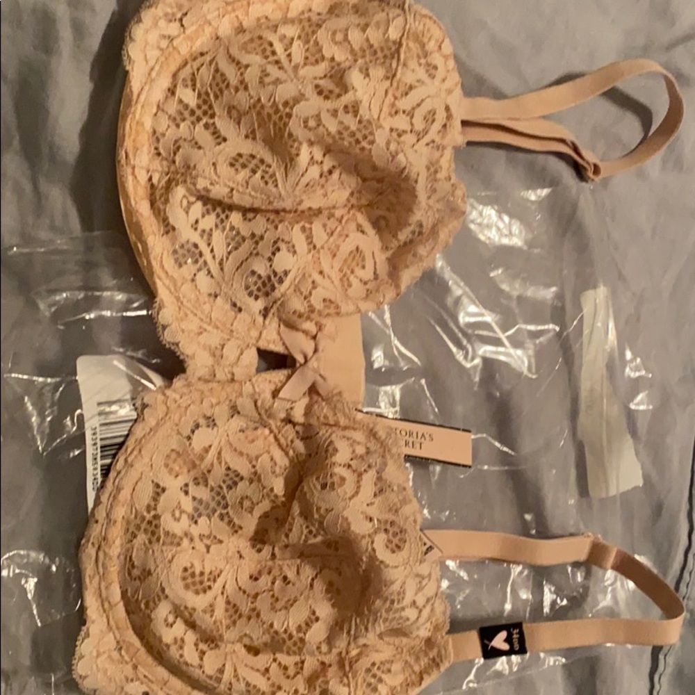 Victoria’s Secret bra